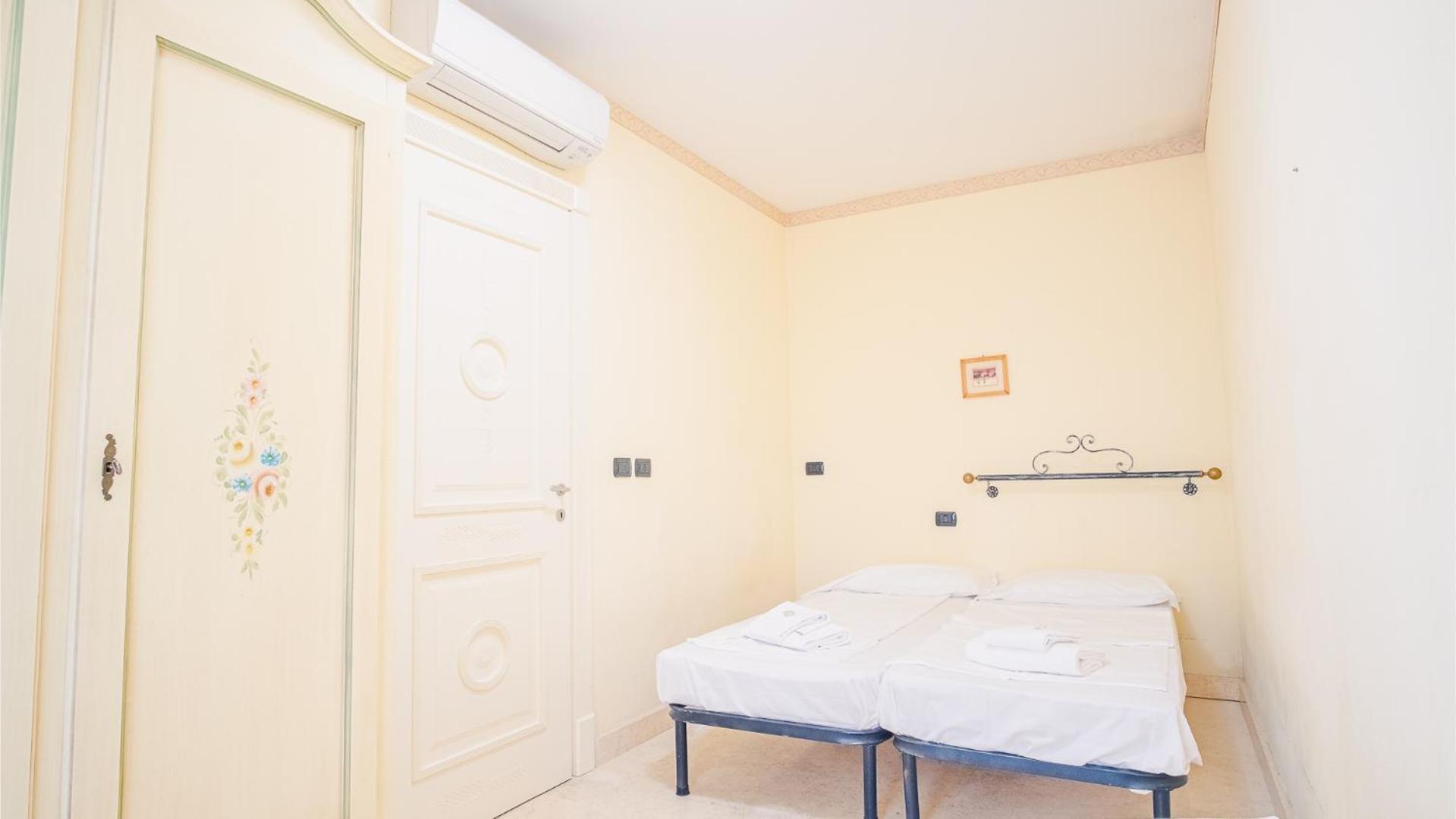 Relais Du Lac Village - Italian Homing Desenzano del Garda Pokoj fotografie